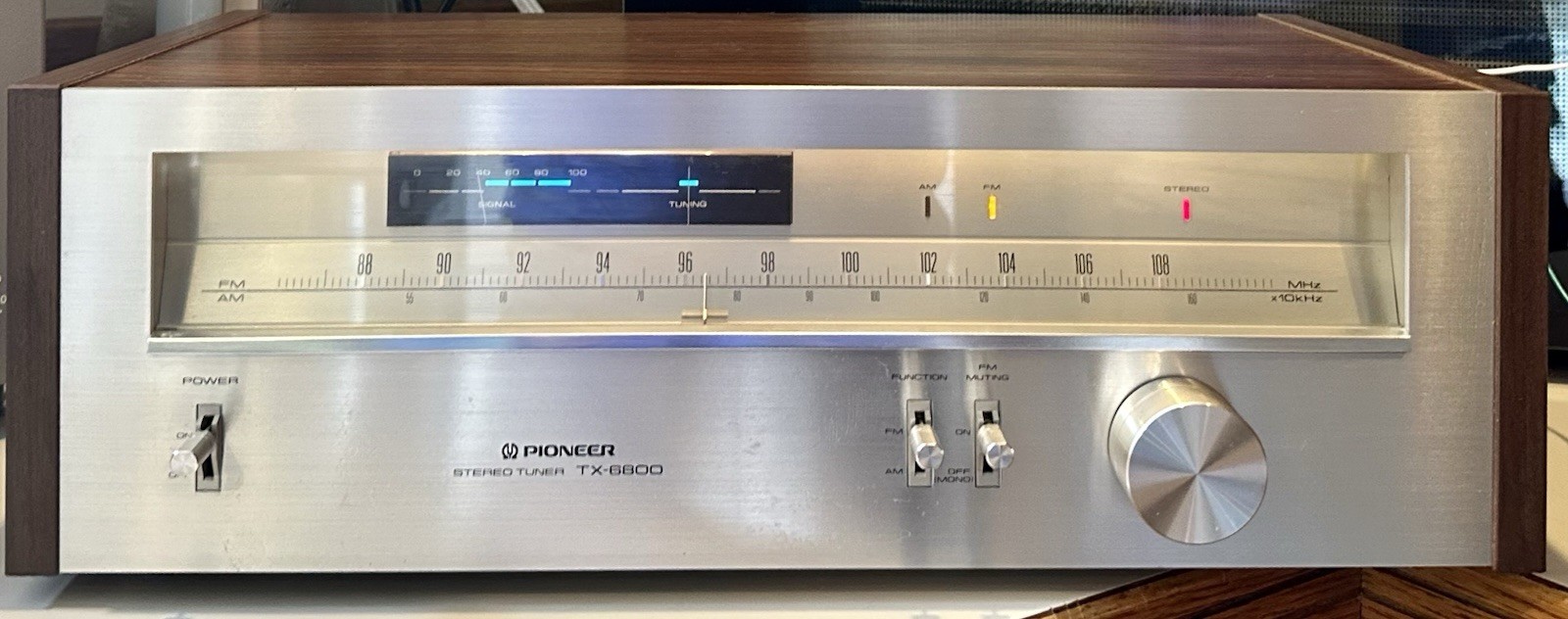 VINTAGE   PIONEER  TX-6800  AM FM STEREO TUNER