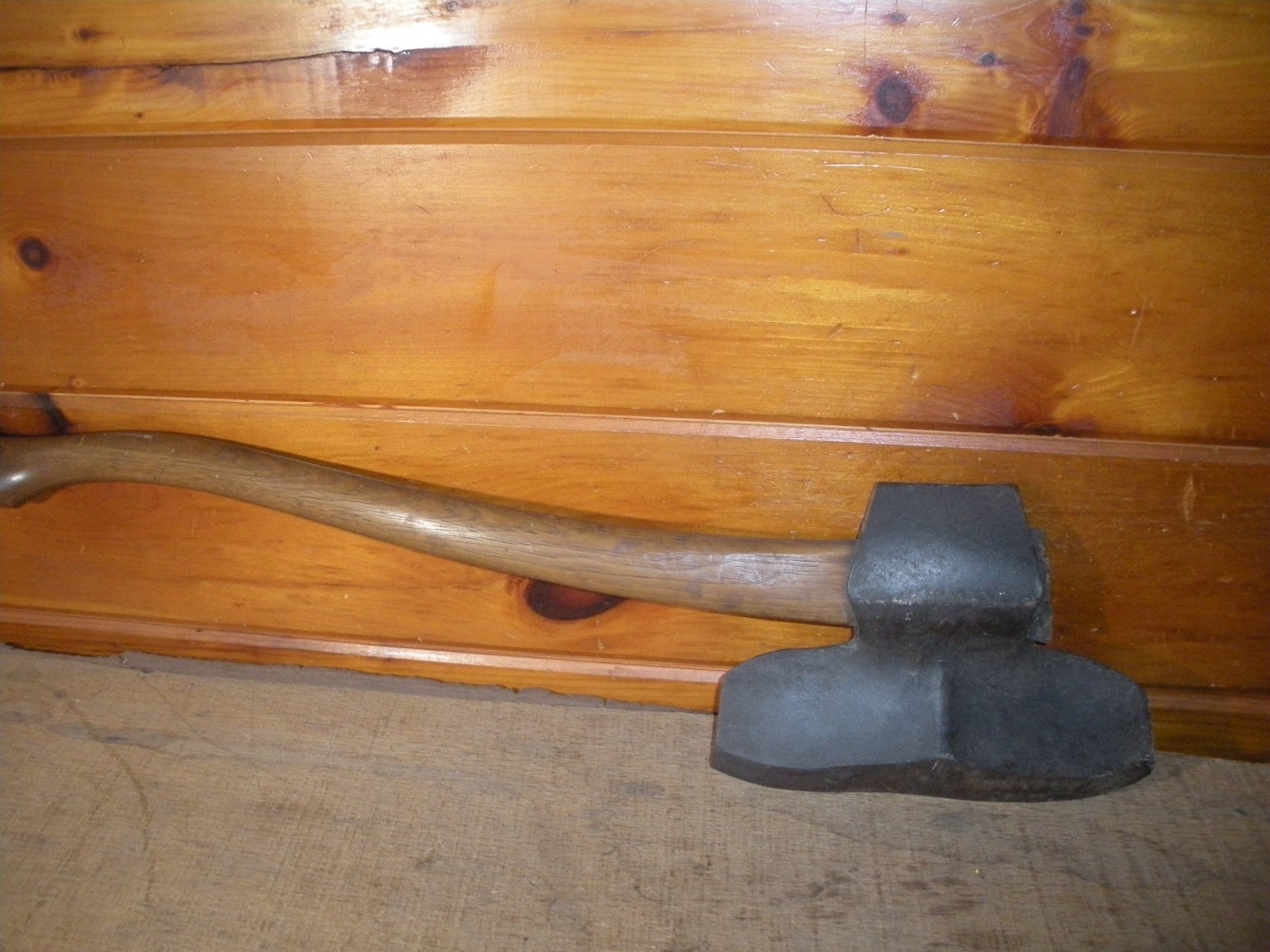 Vintage KELLY AXE Hewing Broad Axe / 7 lb. 4 oz. / Charleston, W.V.