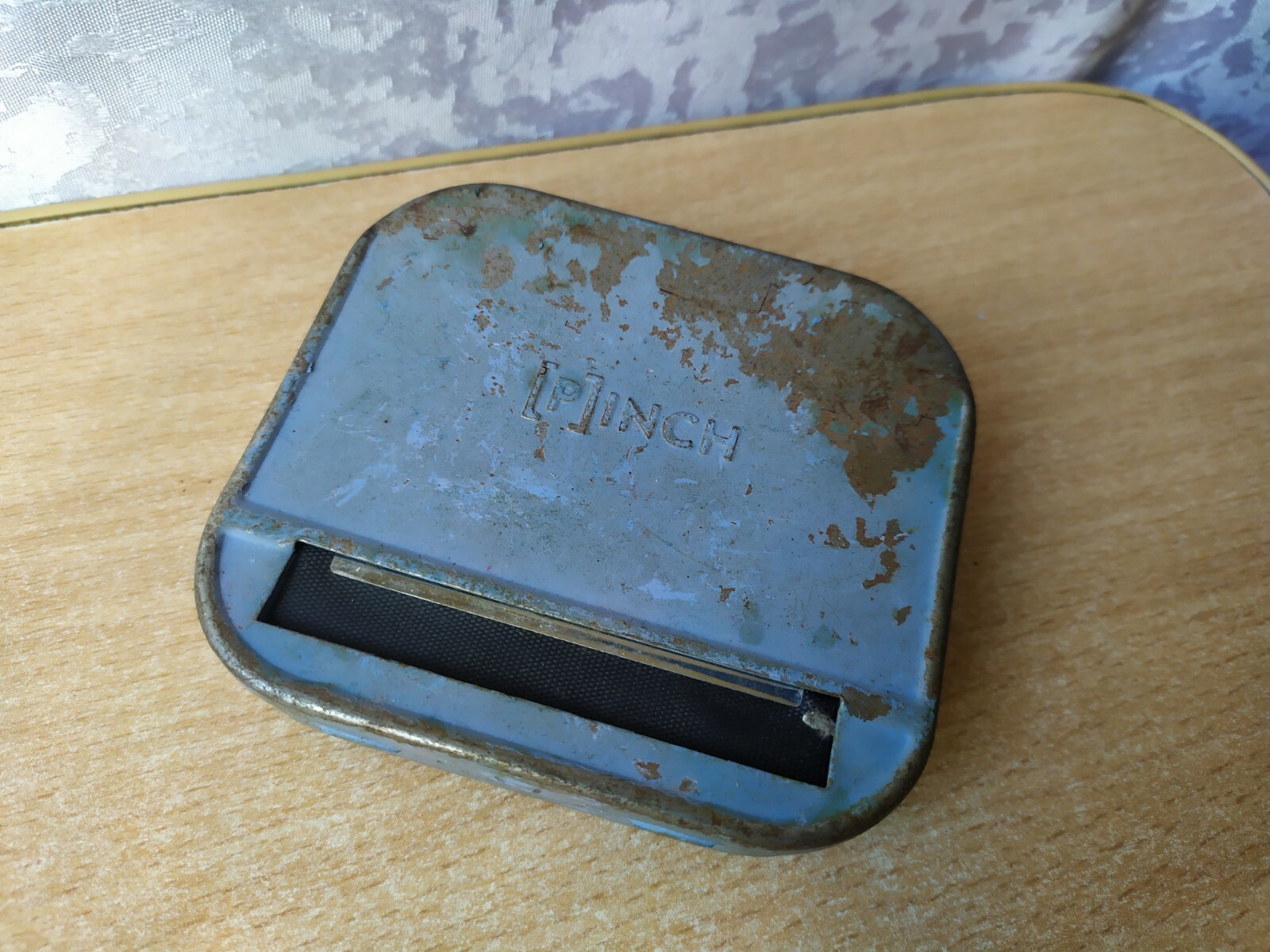 Vintage old cigarette rolling machine and cigarette case RARE METAL BOX P Inch