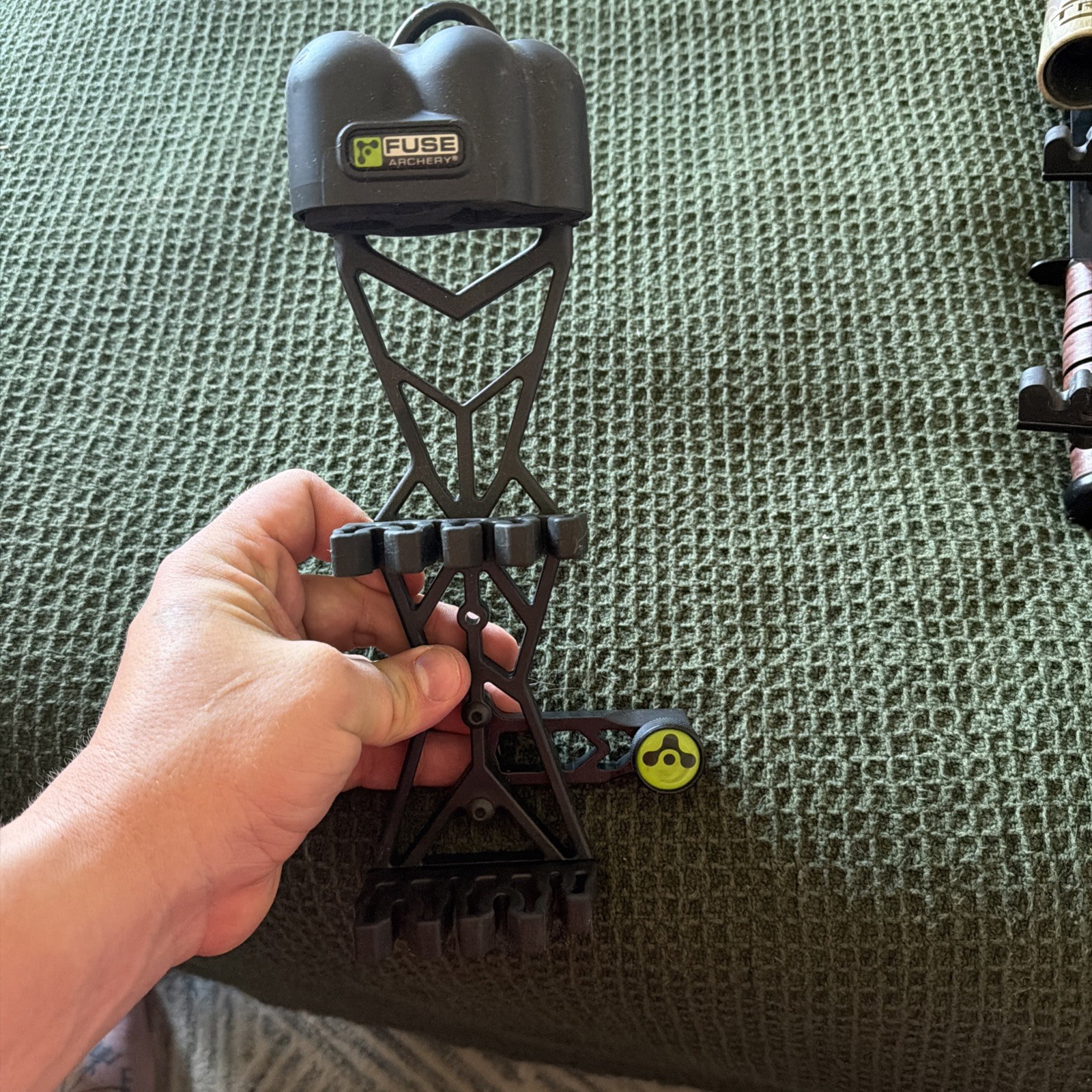 FUSE 4 arrow quiver no mounting hardware!