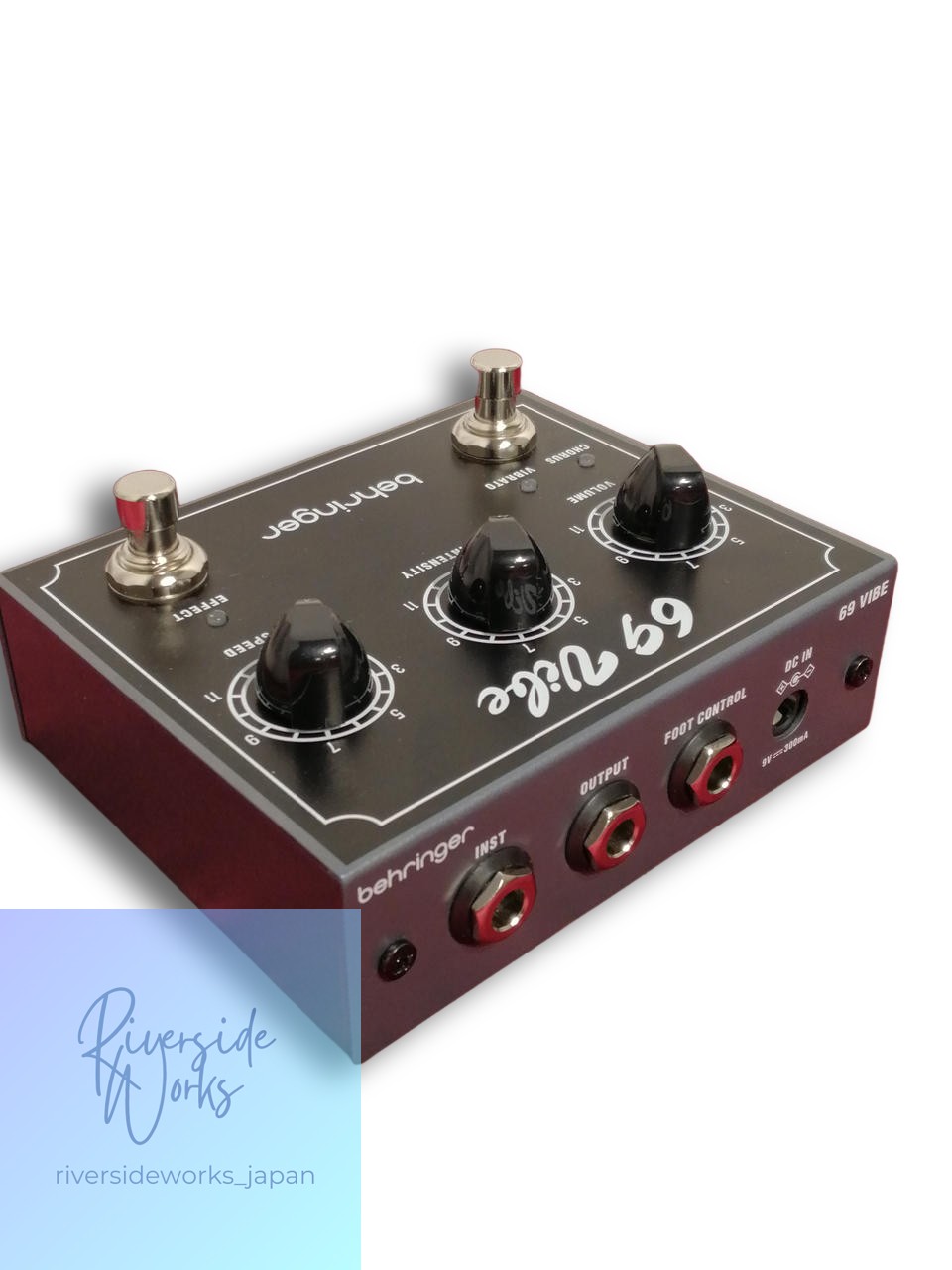 BEHRINGER 69VIBE Effects Pedal