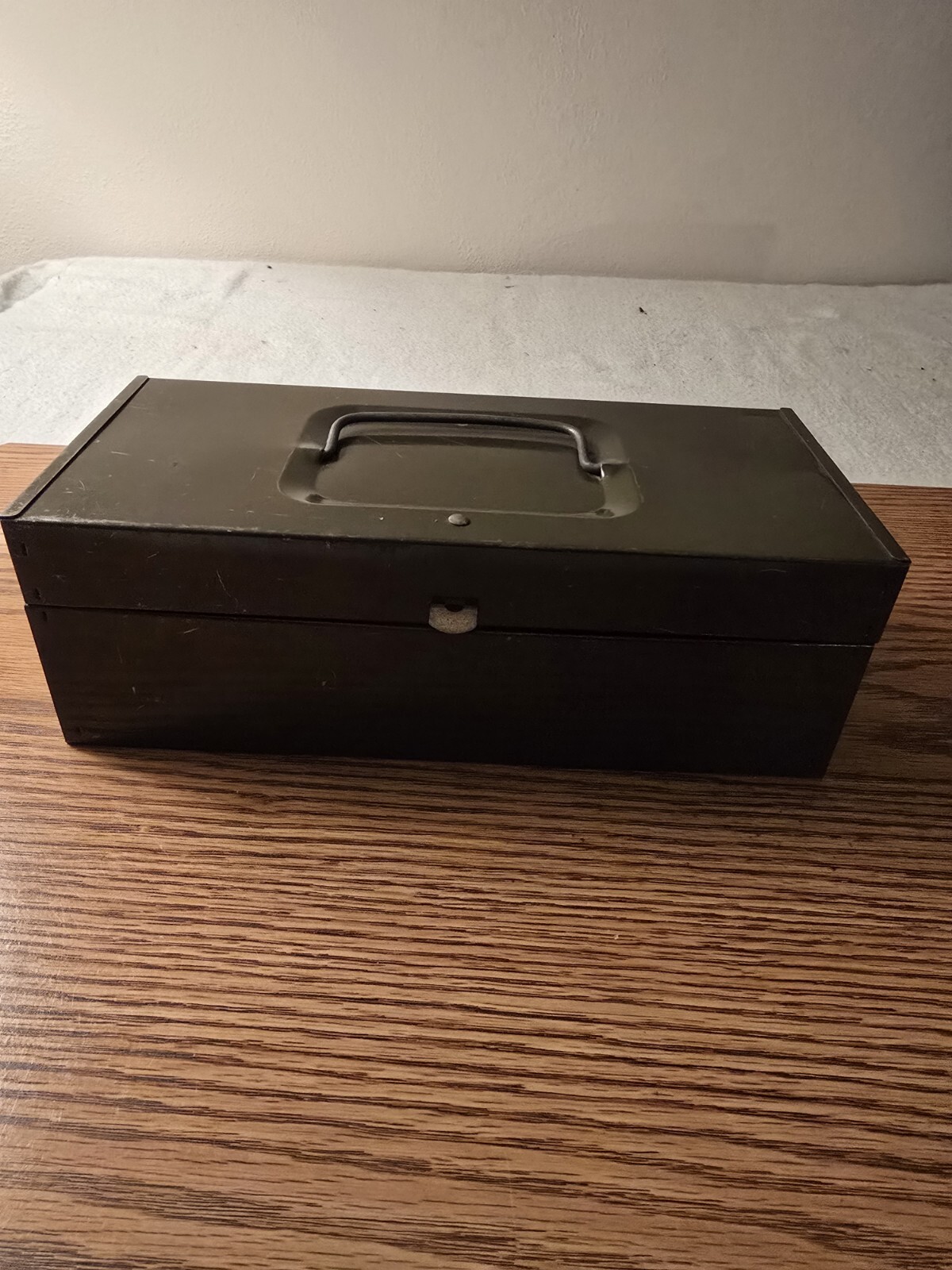 Green Metal Box, Stash Box, Cash Box, Push Lock, Vintage