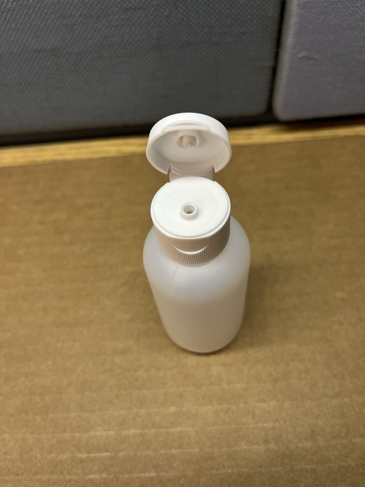 50 pack- 2oz (60mL) Plastic Boston Round Squeeze Bottles (With Caps) GOOD QUALIT