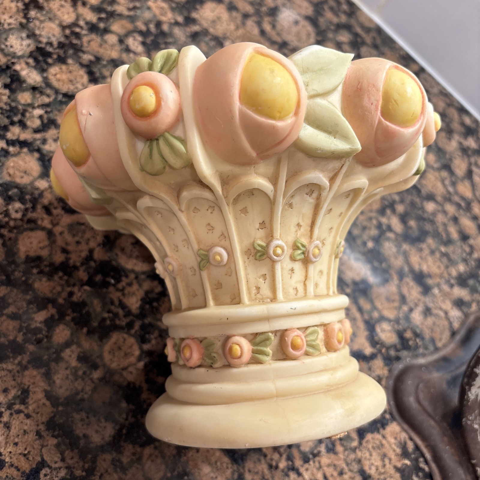 Mary Englebreit Rose Corinthian Garden Planter Vase 1999 ME