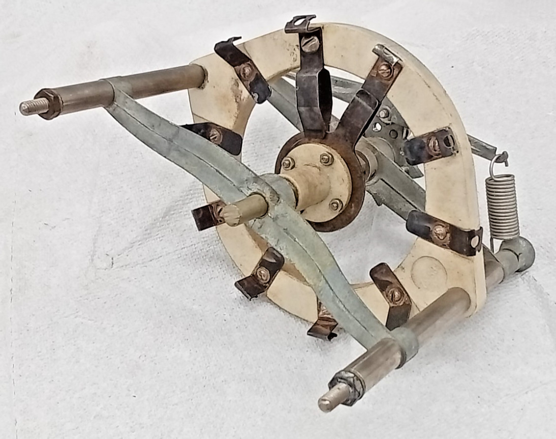 1 RADIO SWITCH # 88S - 32 CERAMIC HV RF ROTARY SWITCH