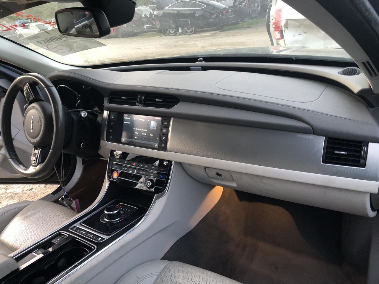 Sun Visor Left Driver Fits 16-19 XF 935945