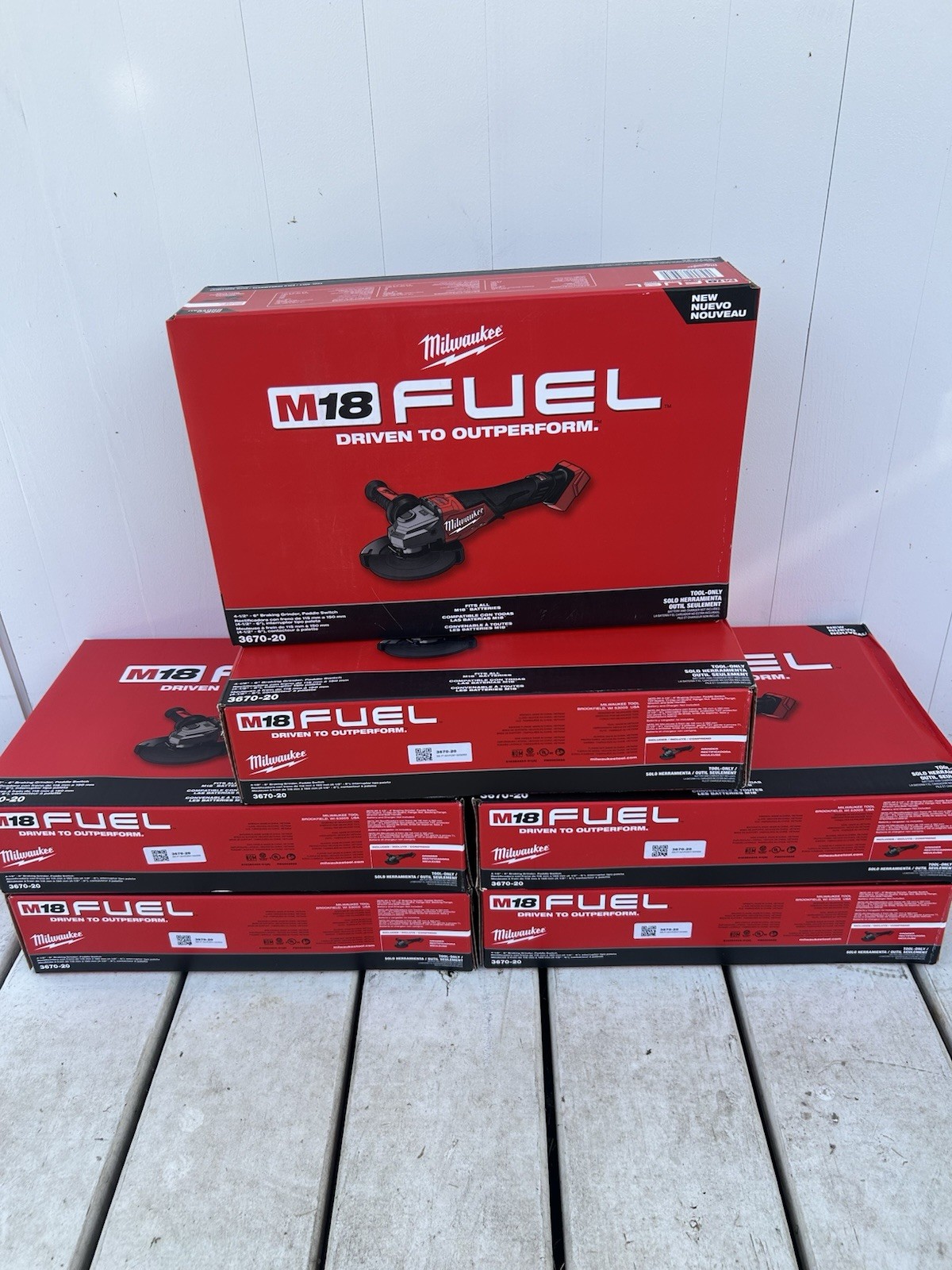 Milwaukee 3670-20 M18 FUEL 4-1/2"-6" Braking Grinder, Paddle Switch