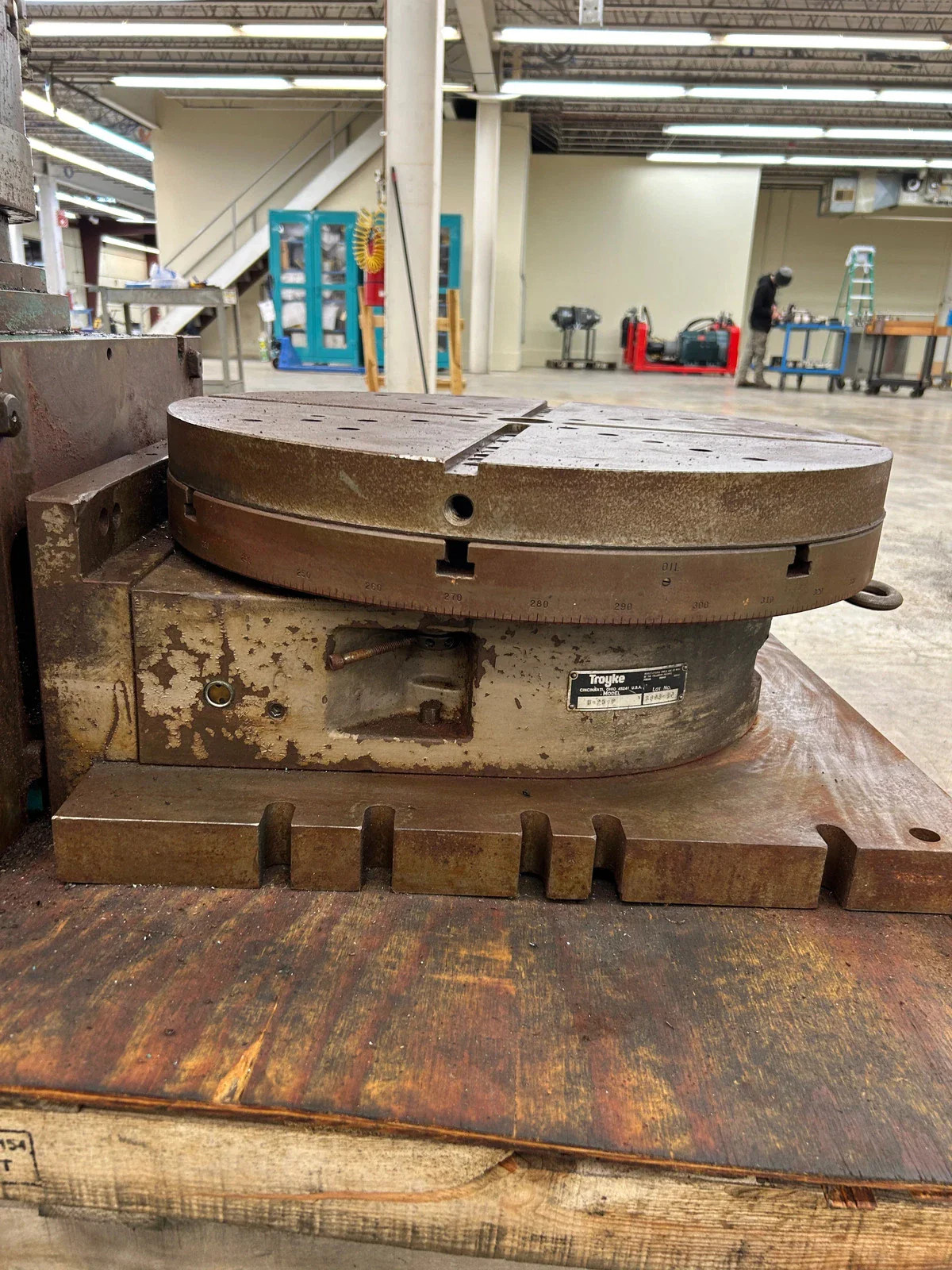 Troyke Motorized Rotary Table U-25-P