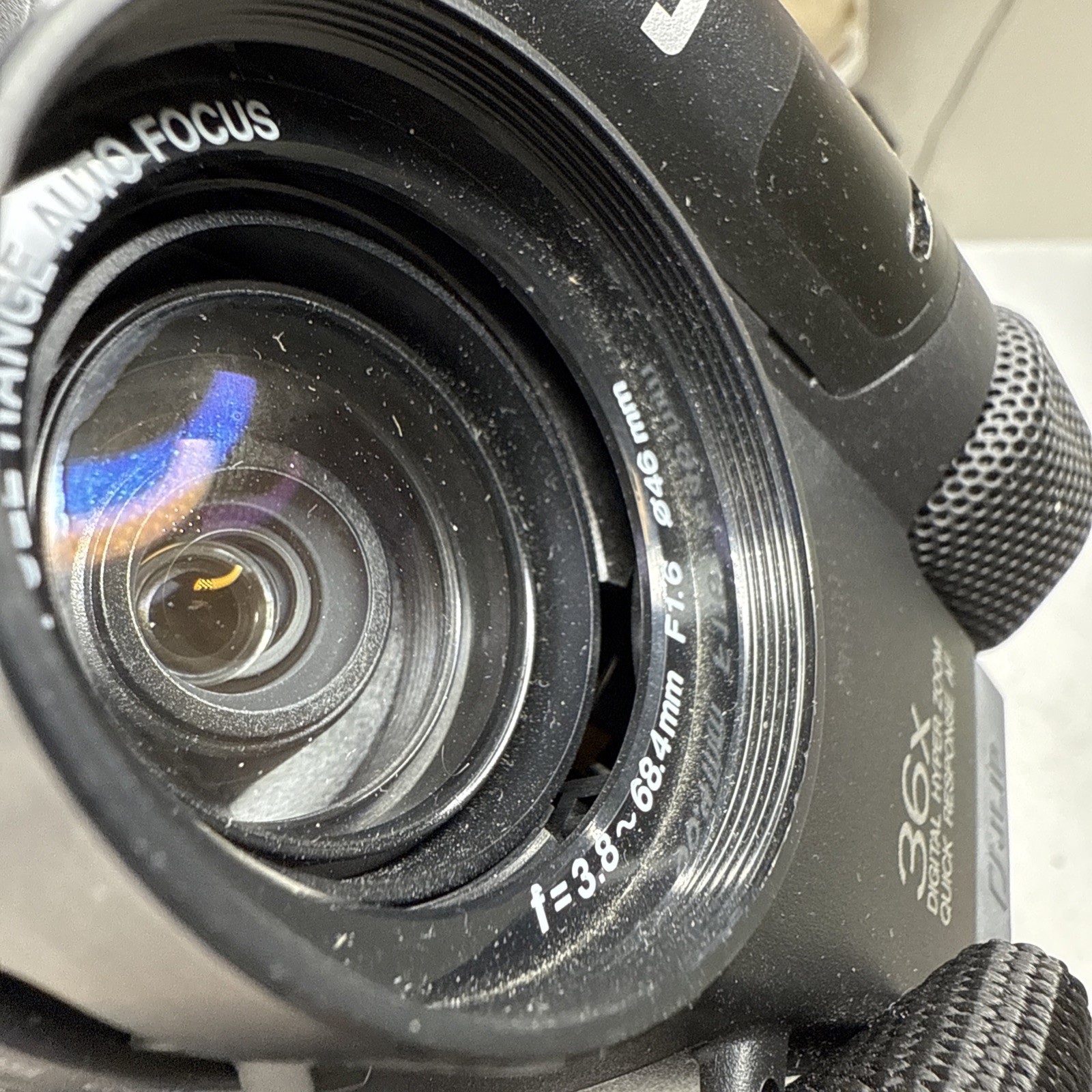 JVC VHS-C Camcorder *READ* Model GR-AXM70U Tested Working.