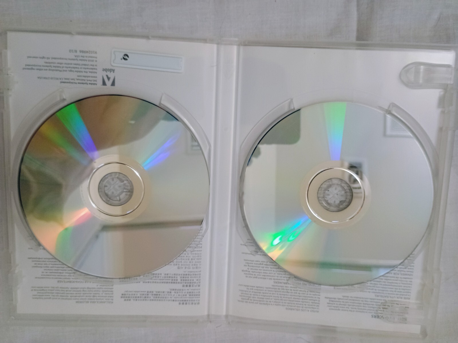 Adobe Photoshop Elements 9 (Win/Mac) 2-Discs, w/Serial Number