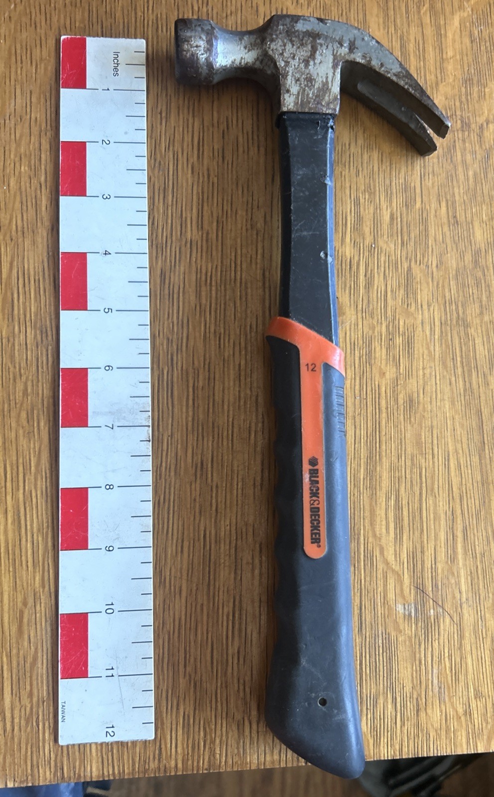 Black and Decker Claw Hammer with Fiberglass Handle