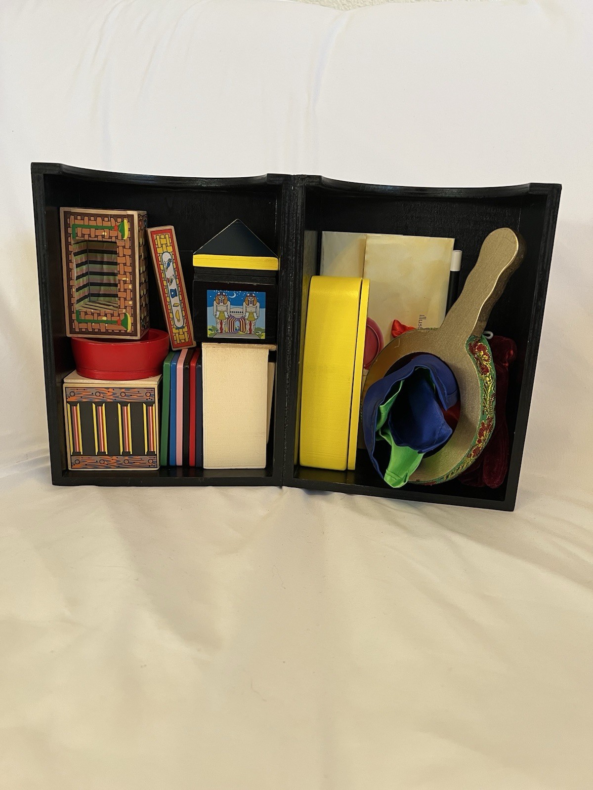 Melissa & Doug Deluxe Solid-Wood Magic Set With 10 Classic Tricks