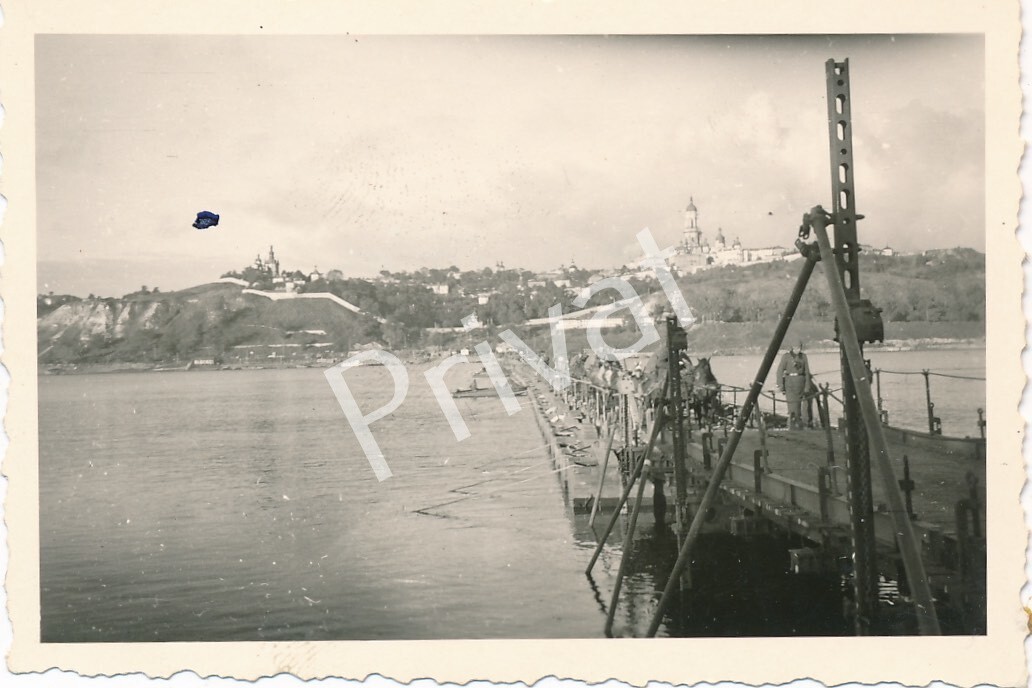 Photo WW II Wehrmacht Soldiers Bridge Pontoon City Panorama Dnjepr L1.85