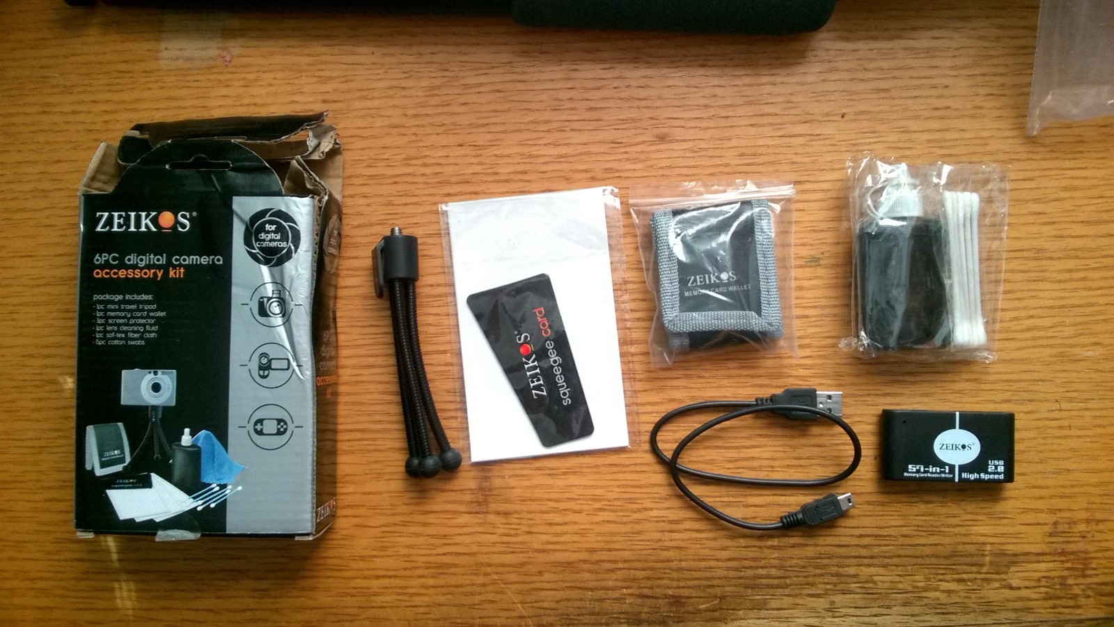 Zeikos 6 Peice ZE-DK336 6-in-1 Digital Camera Accessory Kit