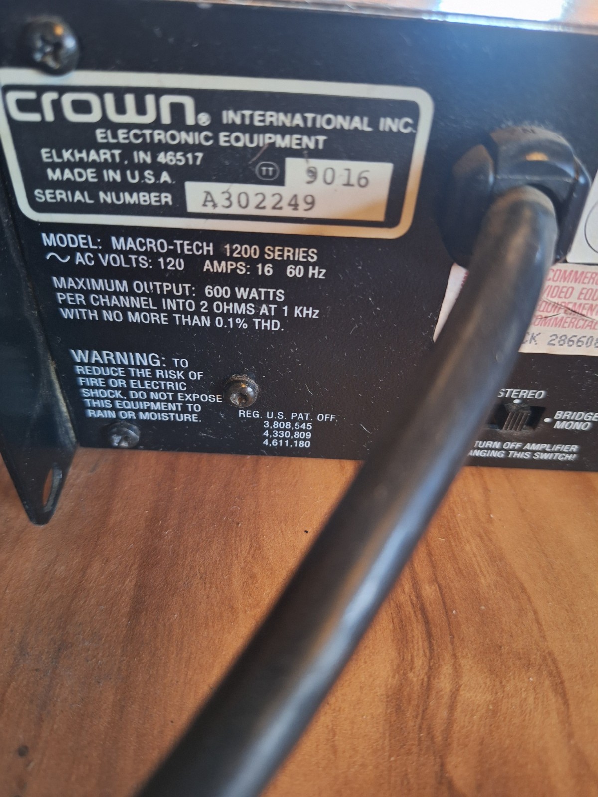 Crown Macro-Tech 1200 Two-Channel Power Amplifier. Tested and Working .