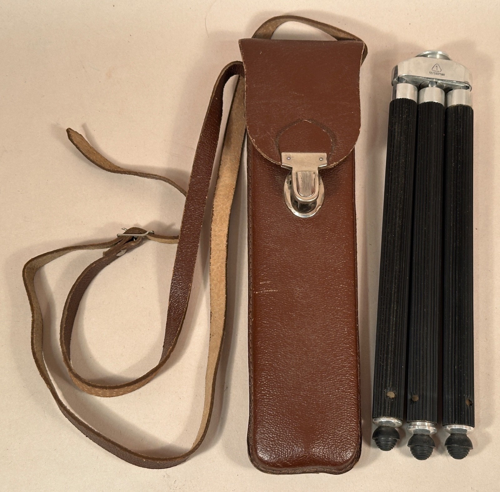 Injecta Steinach Compact Tripod & Case, Japan