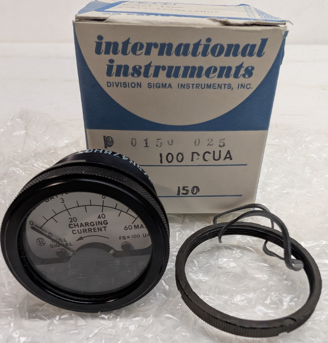 Sigma Model 150 100 DCUA Charging Current Battery Voltage Panel Gauge Meter