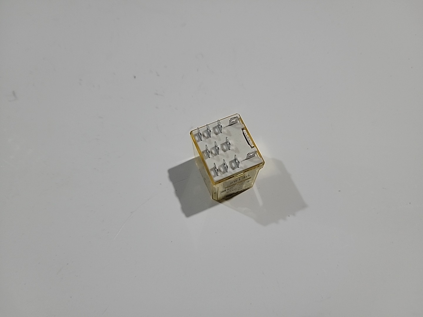 IDEC RH3B-UDC12V / RH3BUDC12V (BRAND NEW)
