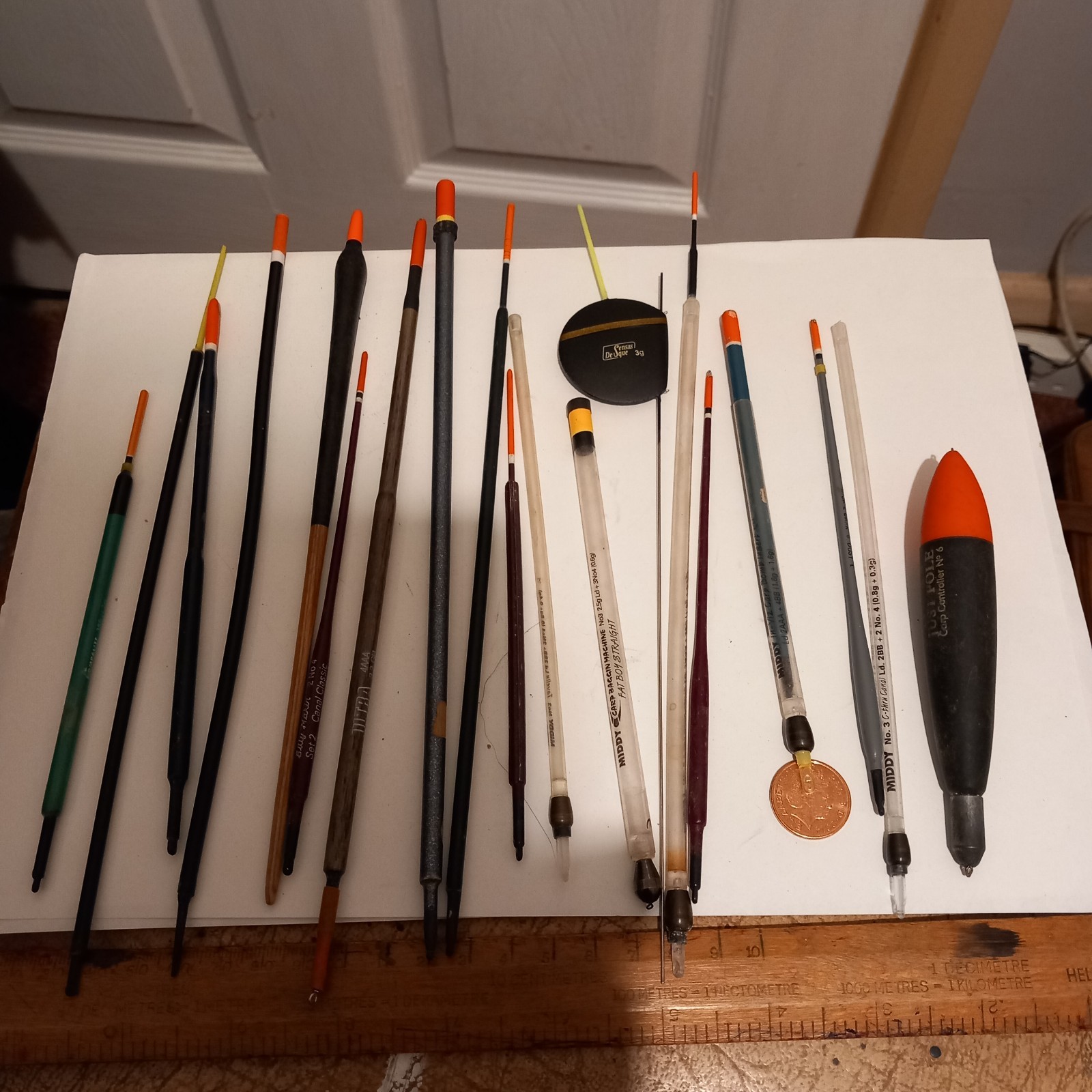 FISHING FLOATS JOB LOT