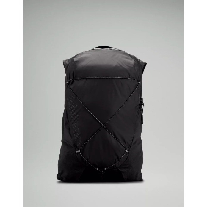 Lululemon Active Backpack 10 L O/S Black Hydration Comp Water Repel Reflective