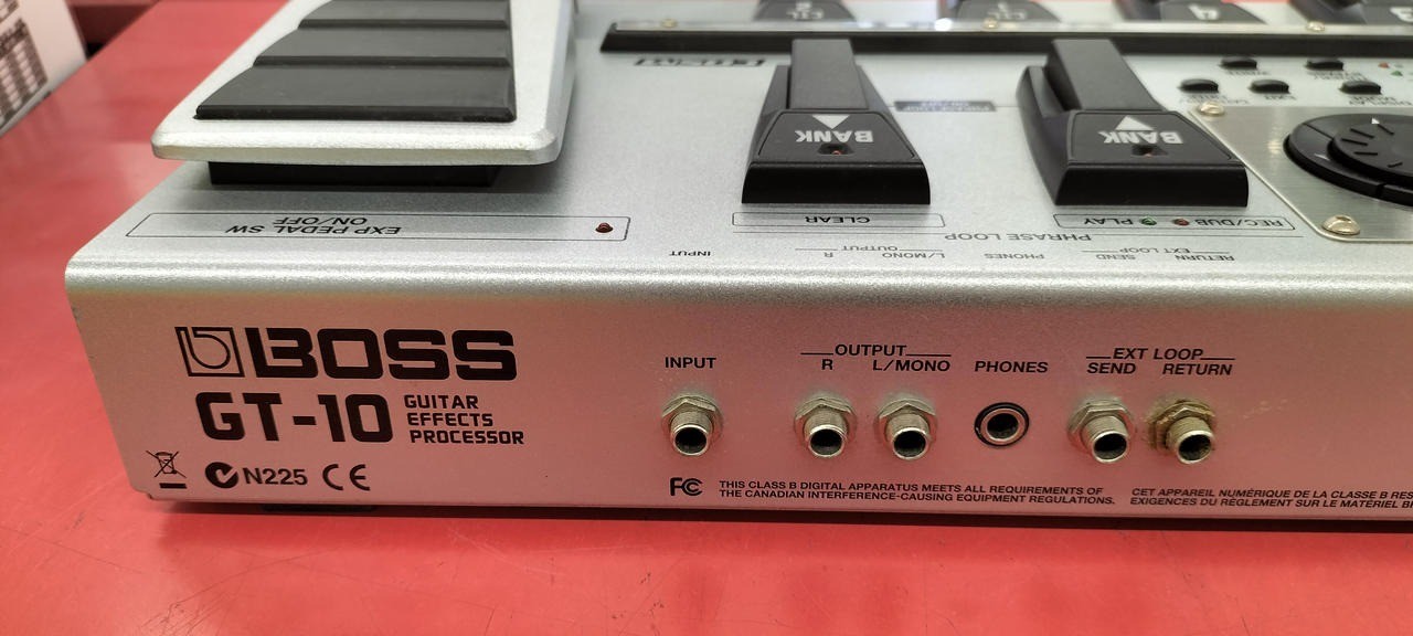 BOSS GT-10 Guitar Effects Processor Multi-Effects Floor Pedal (Unit)From Japan