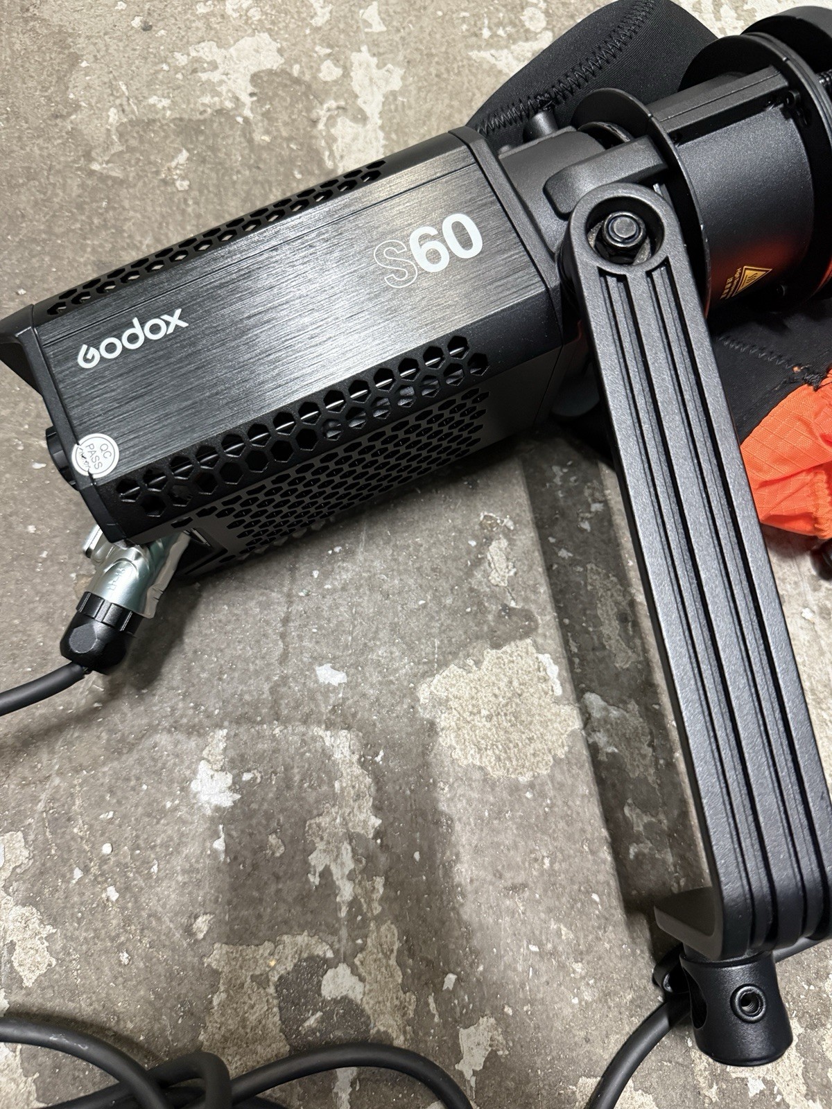 550$ Godox SC-60 Continuous Light + Projection Attachment
