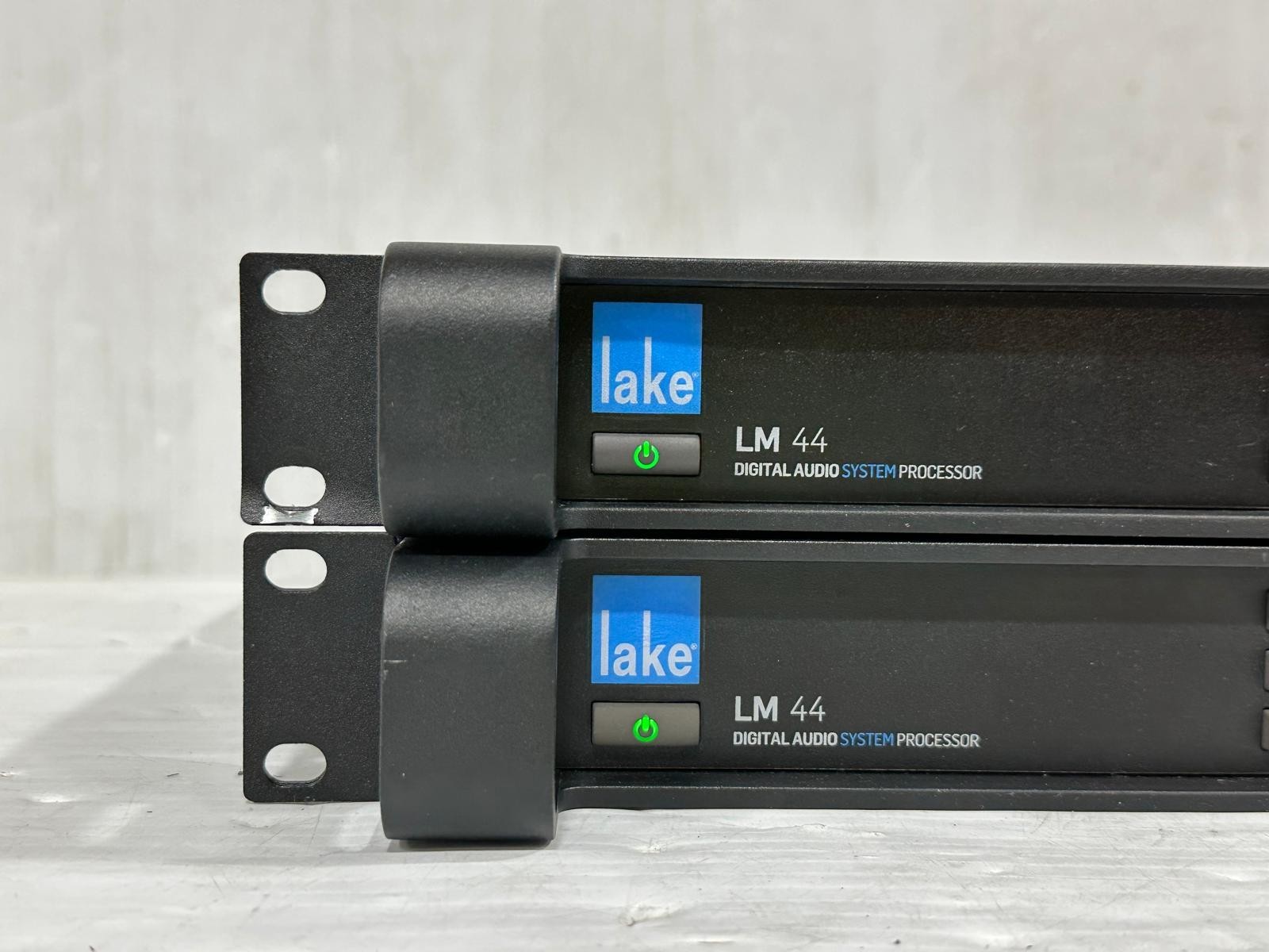 Lake LM44-U Digital Audio System Processor (One) (TRUEHEARTSOUND)