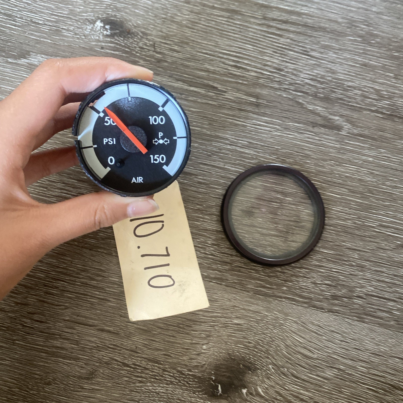 Air Pressure Gauge for Freightliner-P/N: 2253810000