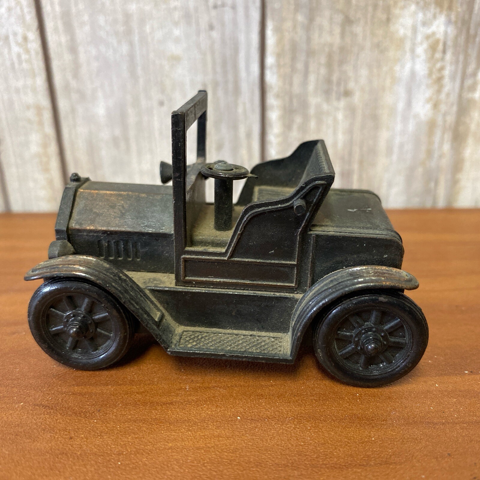 Die Cast Metal Pencil Sharpener Vintage Miniature Antique Ford Model T 1917
