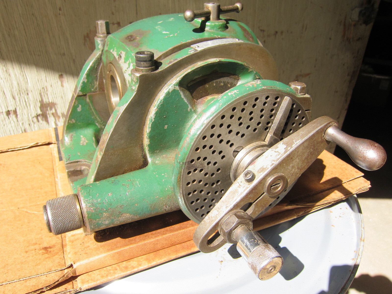 10"  Van Norman "UNIVERSAL"  Swiveling Dividing Head as shown