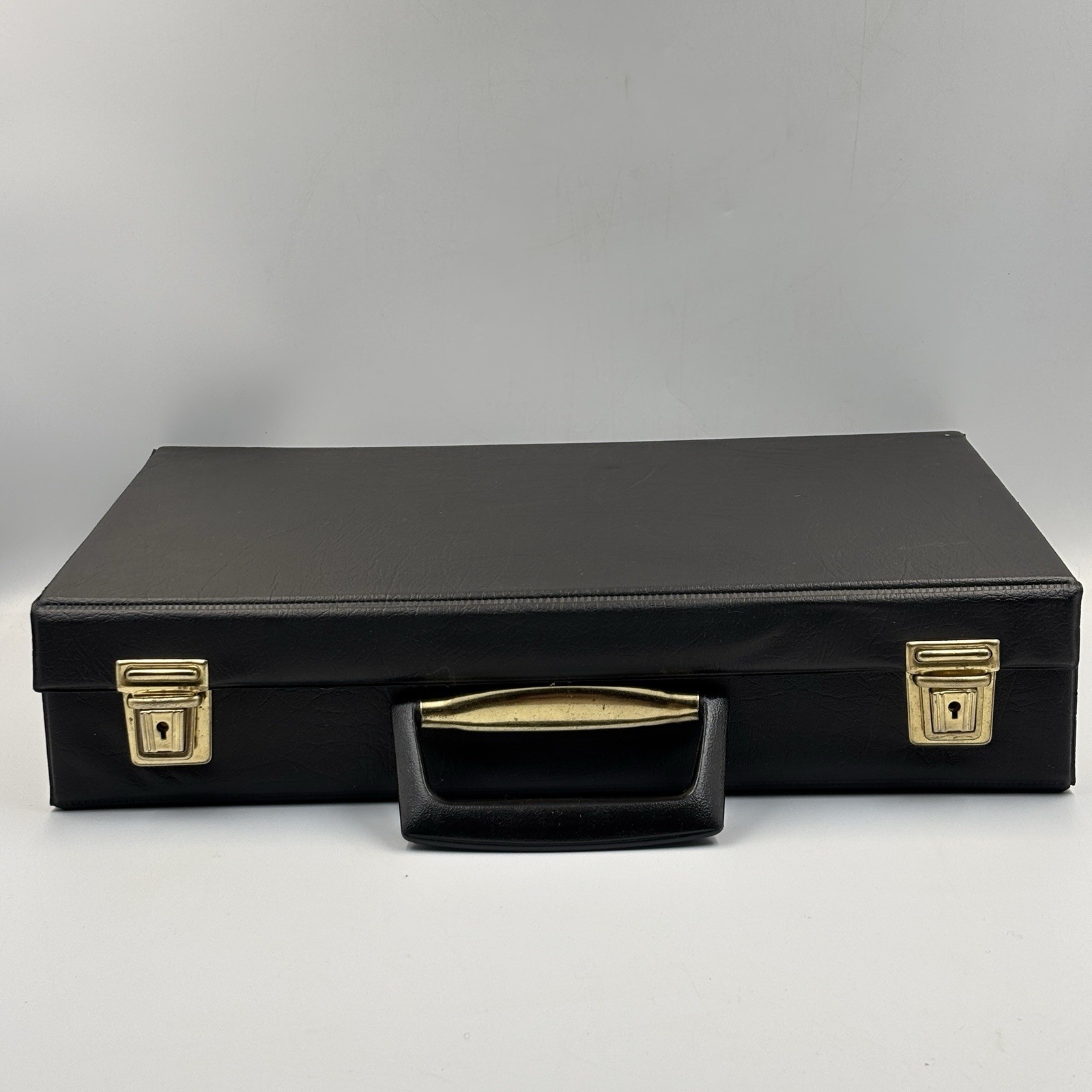 Vtg Cassette Tape Holder Storage Suitcase W/ Locking Key 40 Black Faux Leather