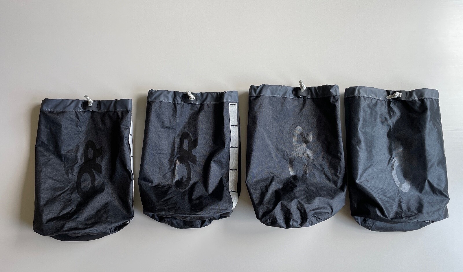 Outdoor Research Durable Stuff Sack 5L BLACK - Set of 4