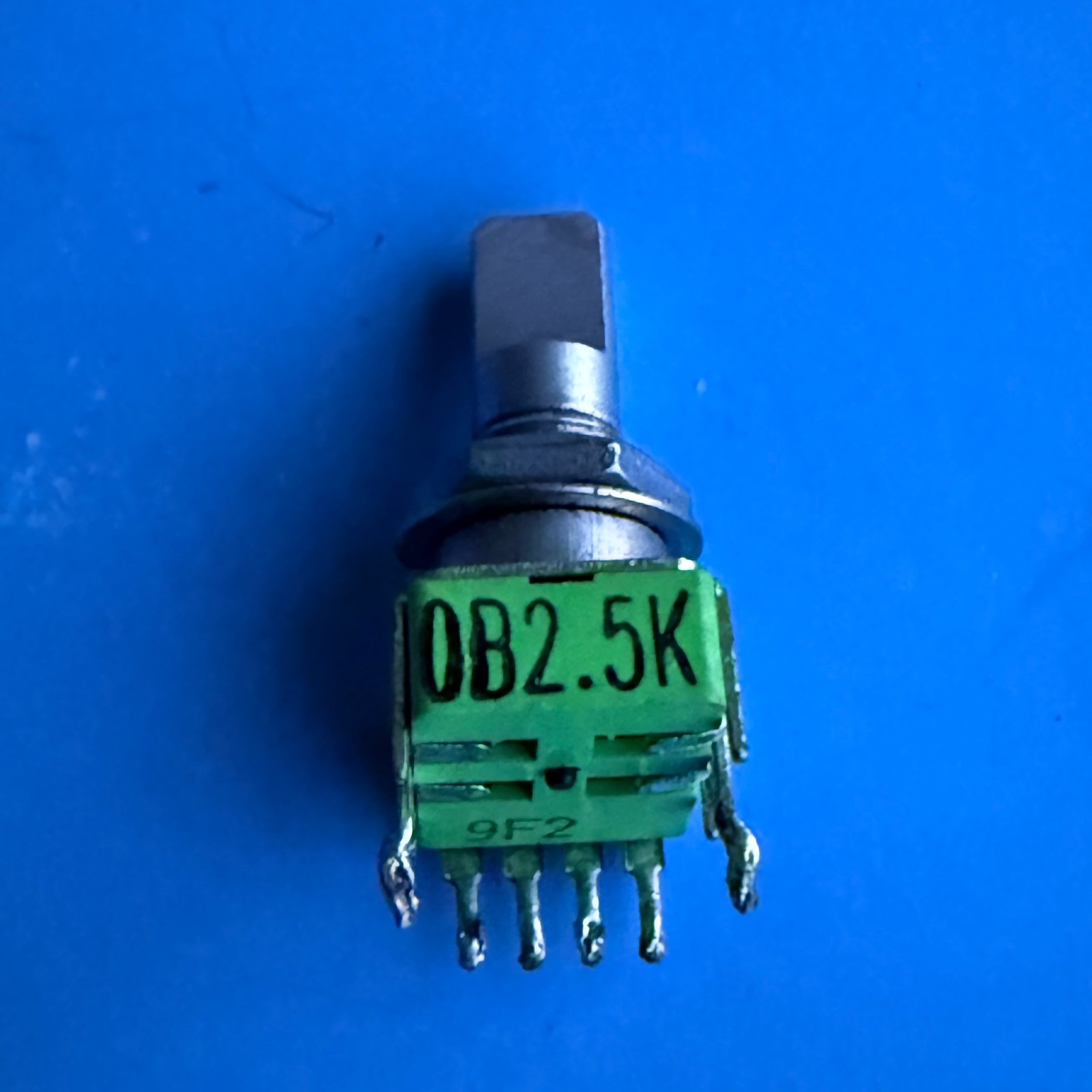[FRS] AKAI APC40 MKI Ableton Controller Part: ALPHA Potentiometer 2.5KB Pot