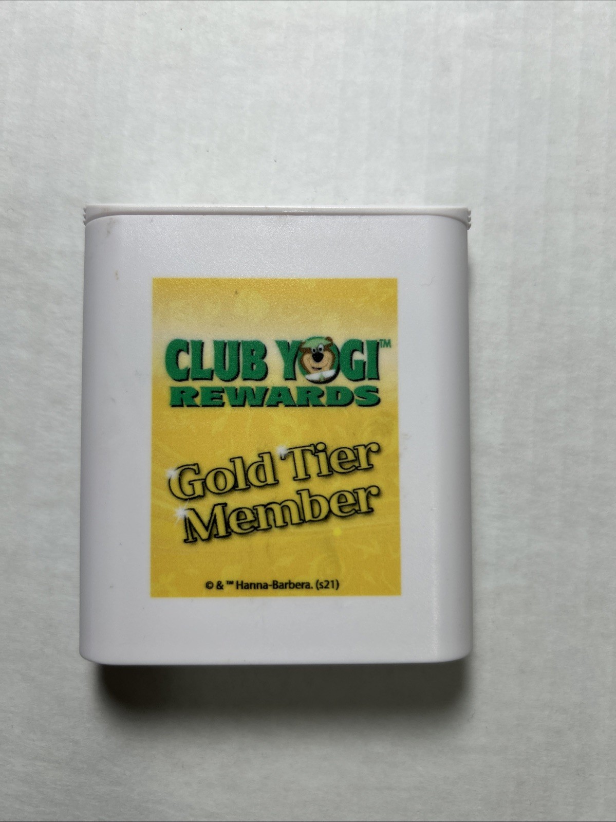 New Yogi Bear Rewards Gold Tier Member Wired Earbuds W/ Replacement Tips