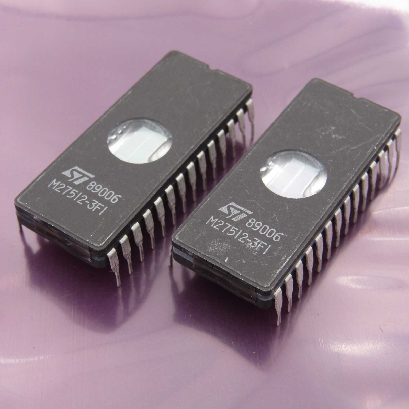 ( 2 PCS ) M27512-3FI  ST Micro NMOS 512 Kbit (64Kb x 8) UV EPROM  --  NOS  27512