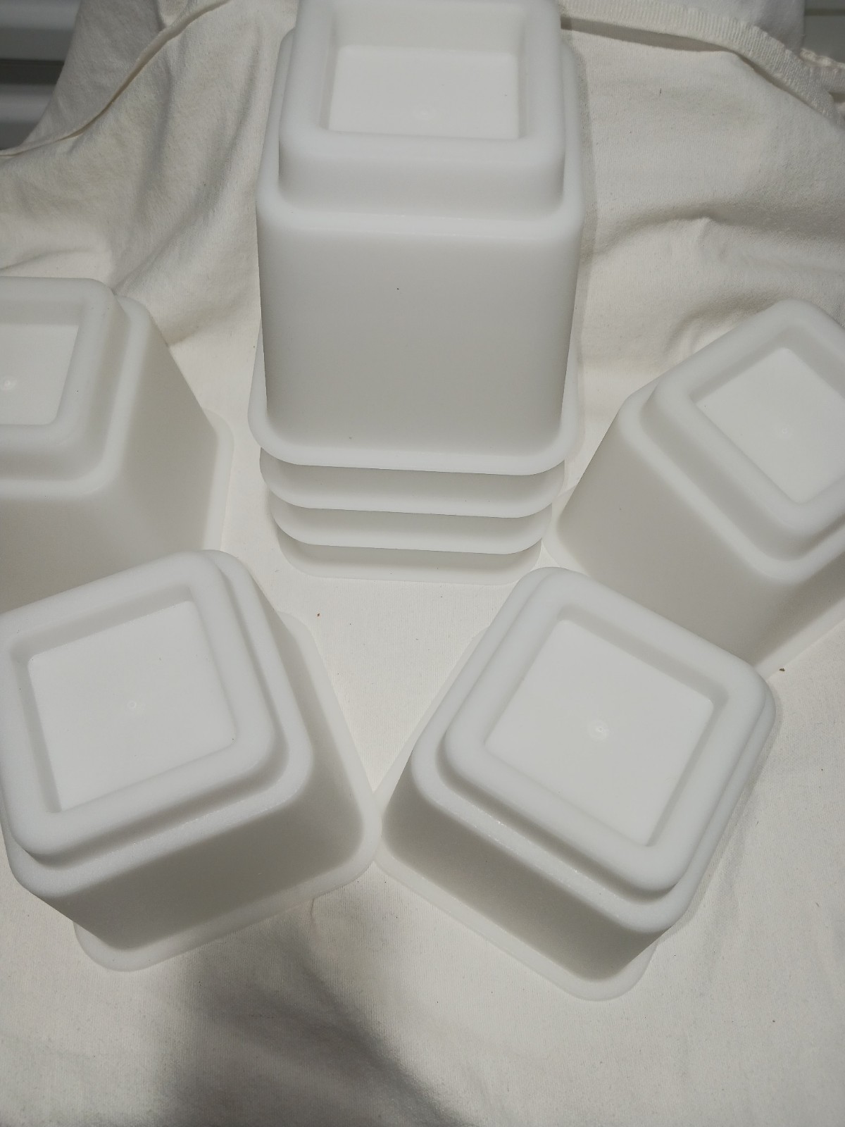 Bed Risers Furniture Riser lifts. White 8pcs All 6". UTOPIA Bedding. New
