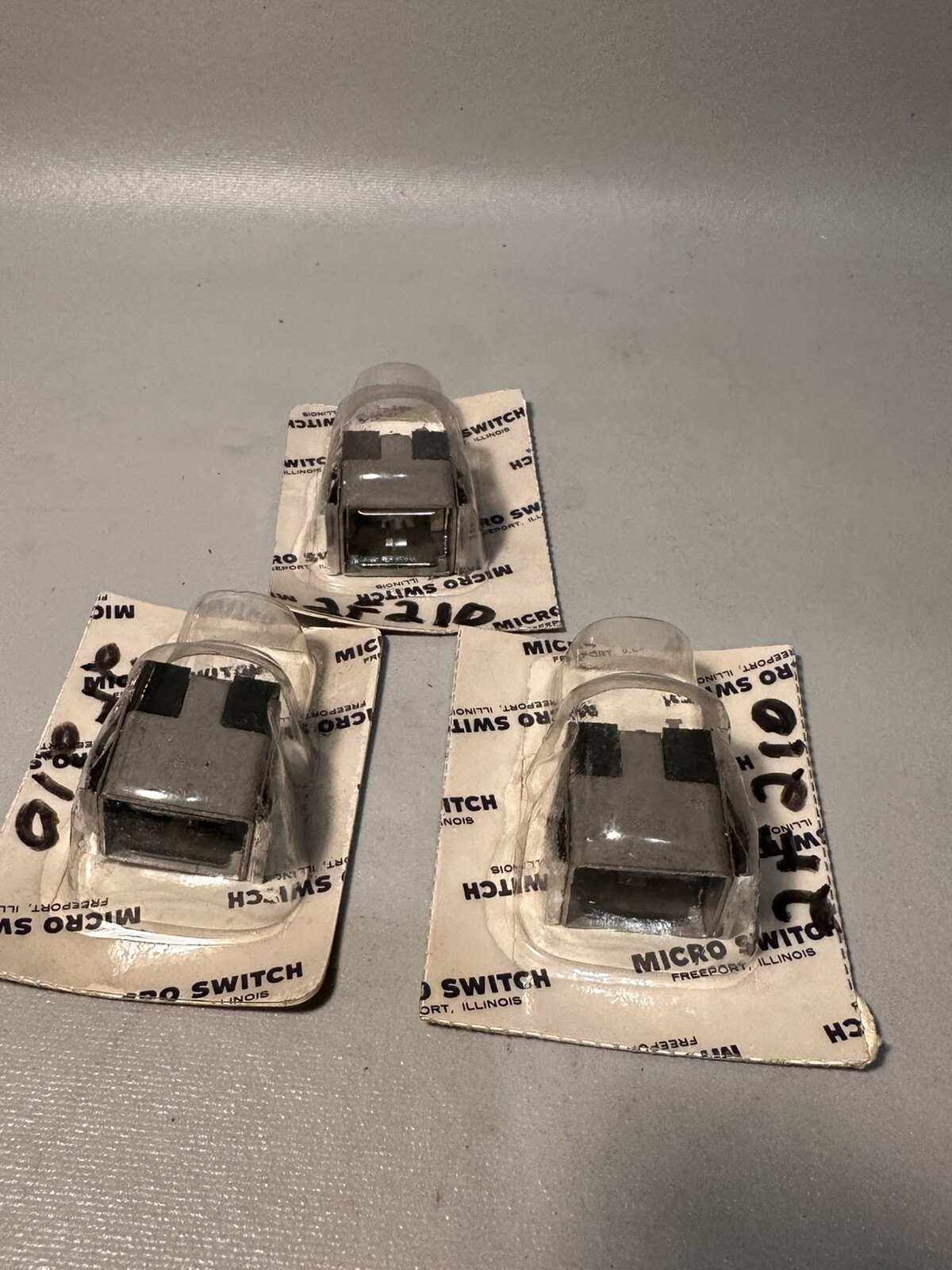 Micro switche 2F210(lot Of 3)