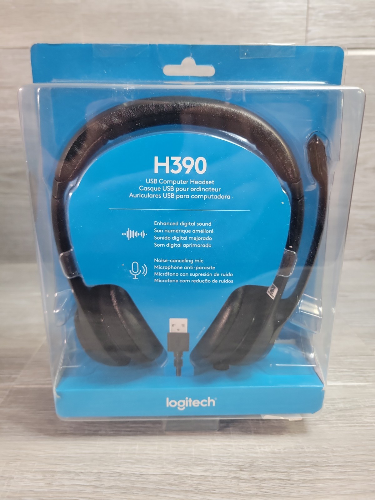 Logitech H390 USB Adjustable Computer PC Headset with Microphone Over the Ear