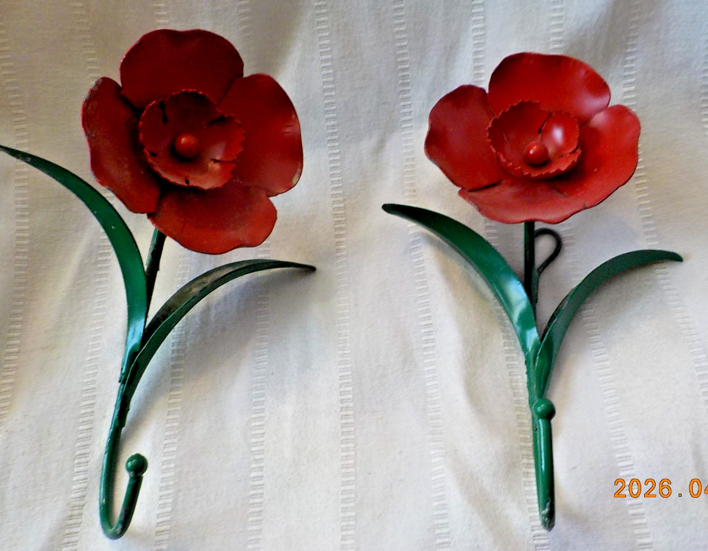 Vtg set of 2 Metal clothes Hooks With Red Flower, green leaves Wall Hanging