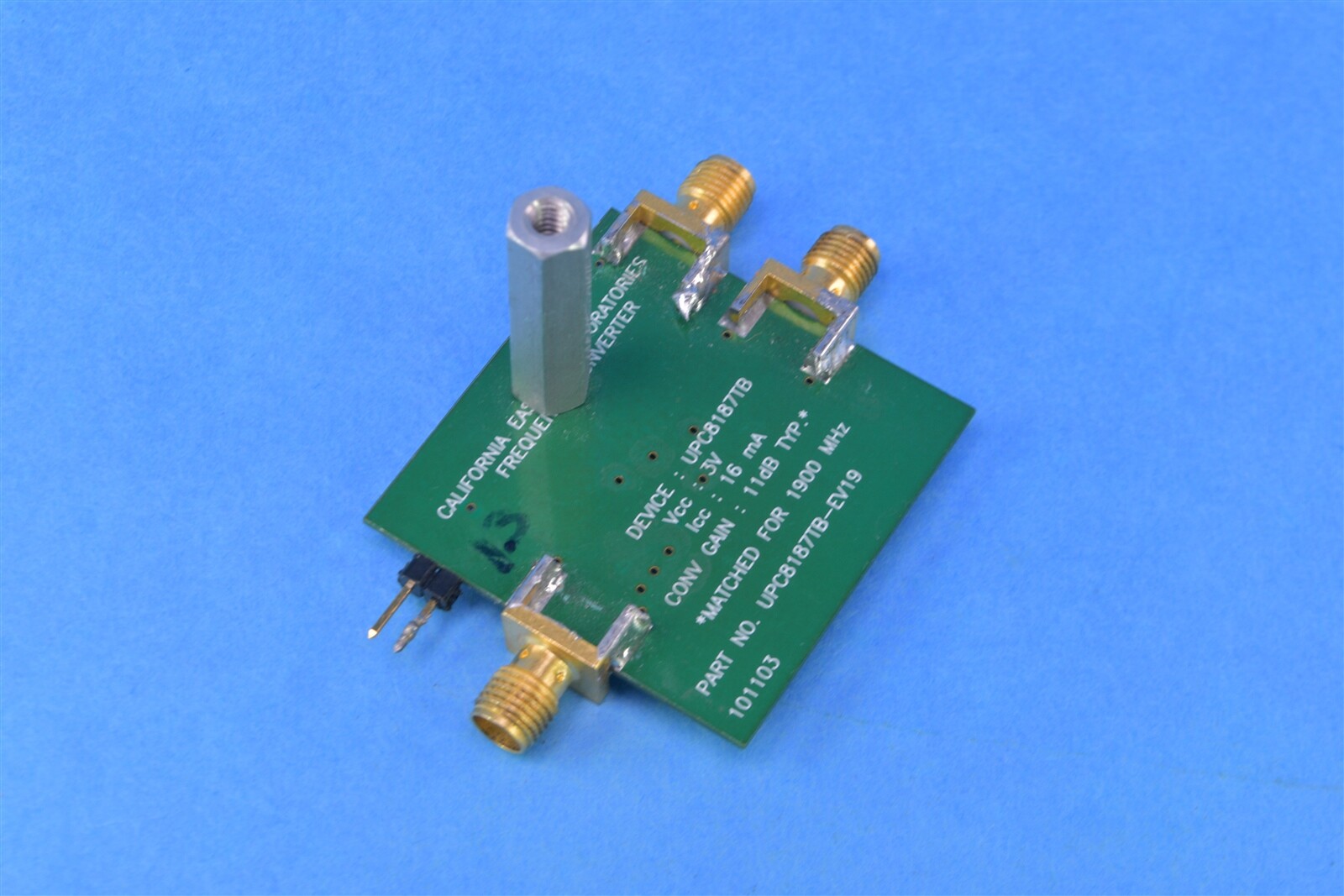 CEL Bipolar Analog Integrated Circuit Eval Board PC8231TK Low Noise Amplifier