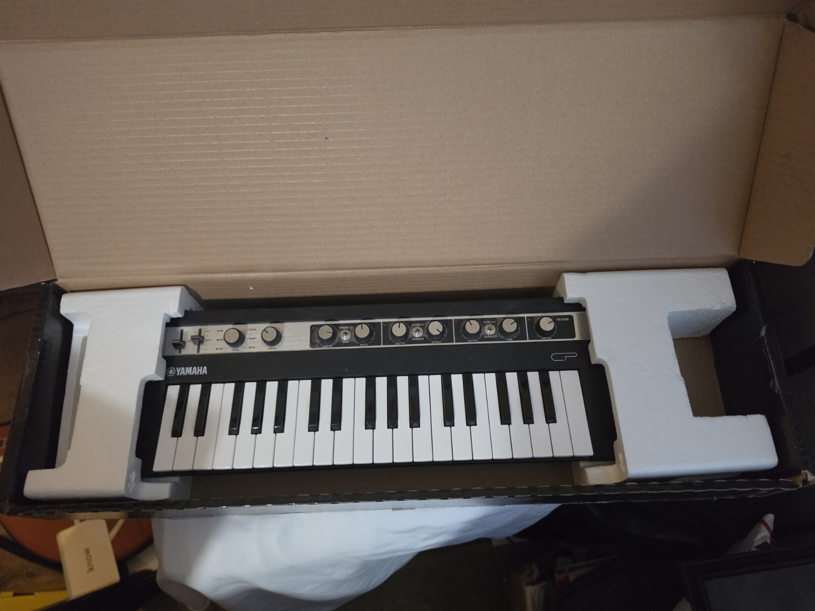 Yamaha reface CP 37 Key Portable Electric Piano Synthesizer