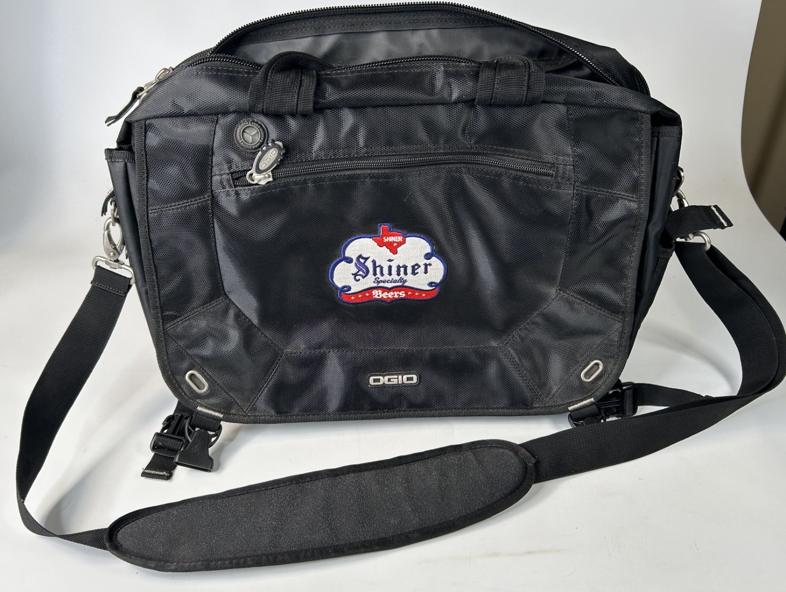 OGIO Model 03507 Shiner Beers Large Computer Bag