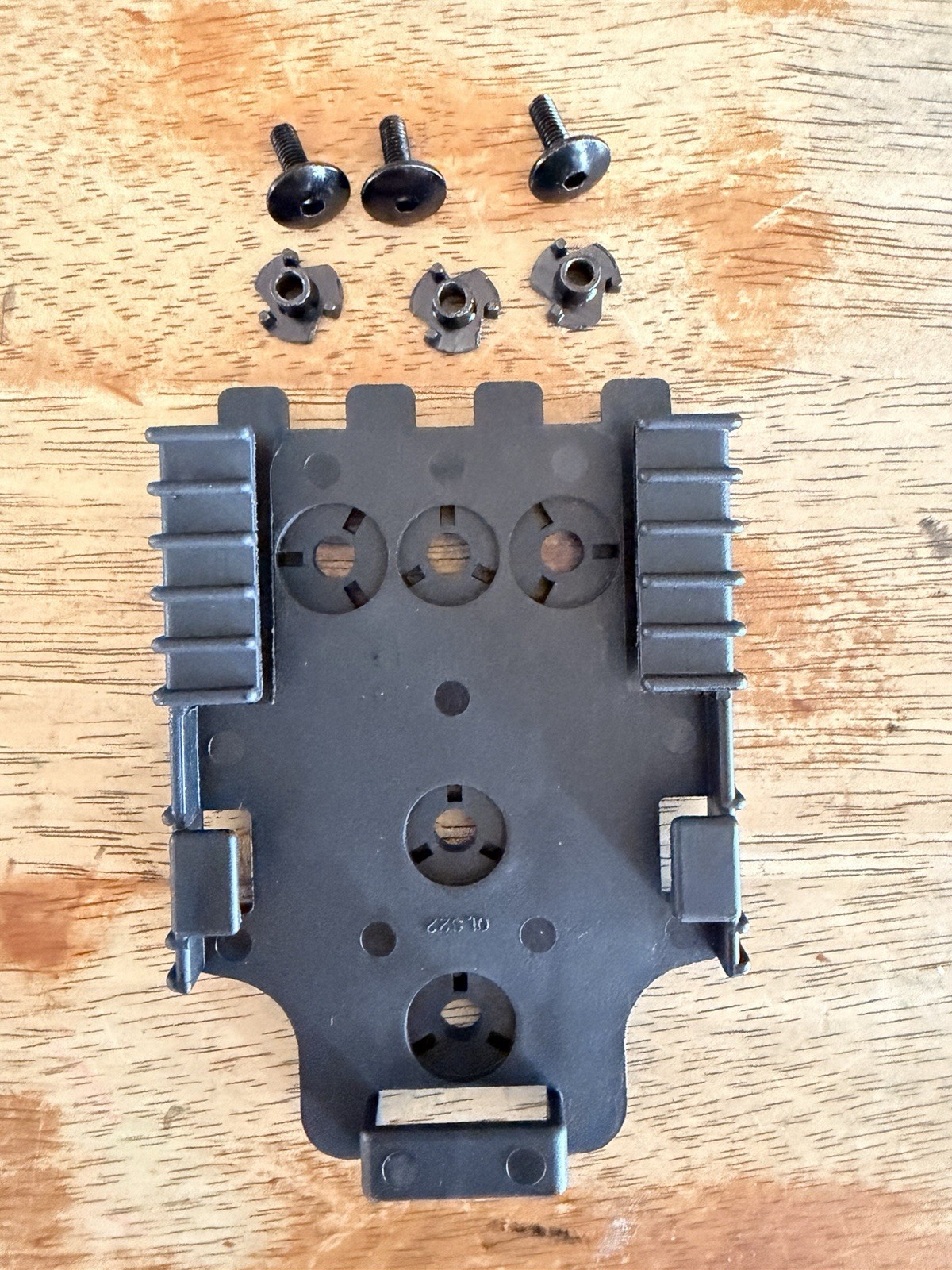 NEW FEMALE QLS FOR Safariland Holsters Quick Locking System Kit in BLACK
