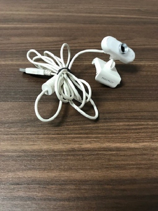 Macally White USB Wired Webcam Model ICECAM2 Very Good