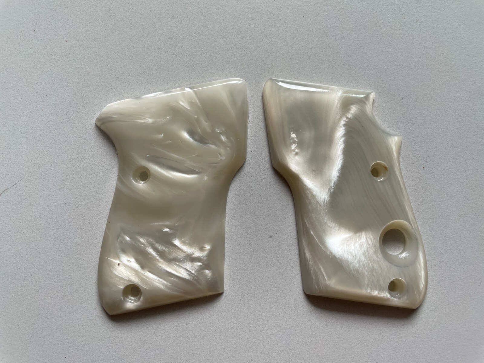 New Gorgeous Handmade Grip for Beretta 21A Bobcat Smooth White pearl resin grips