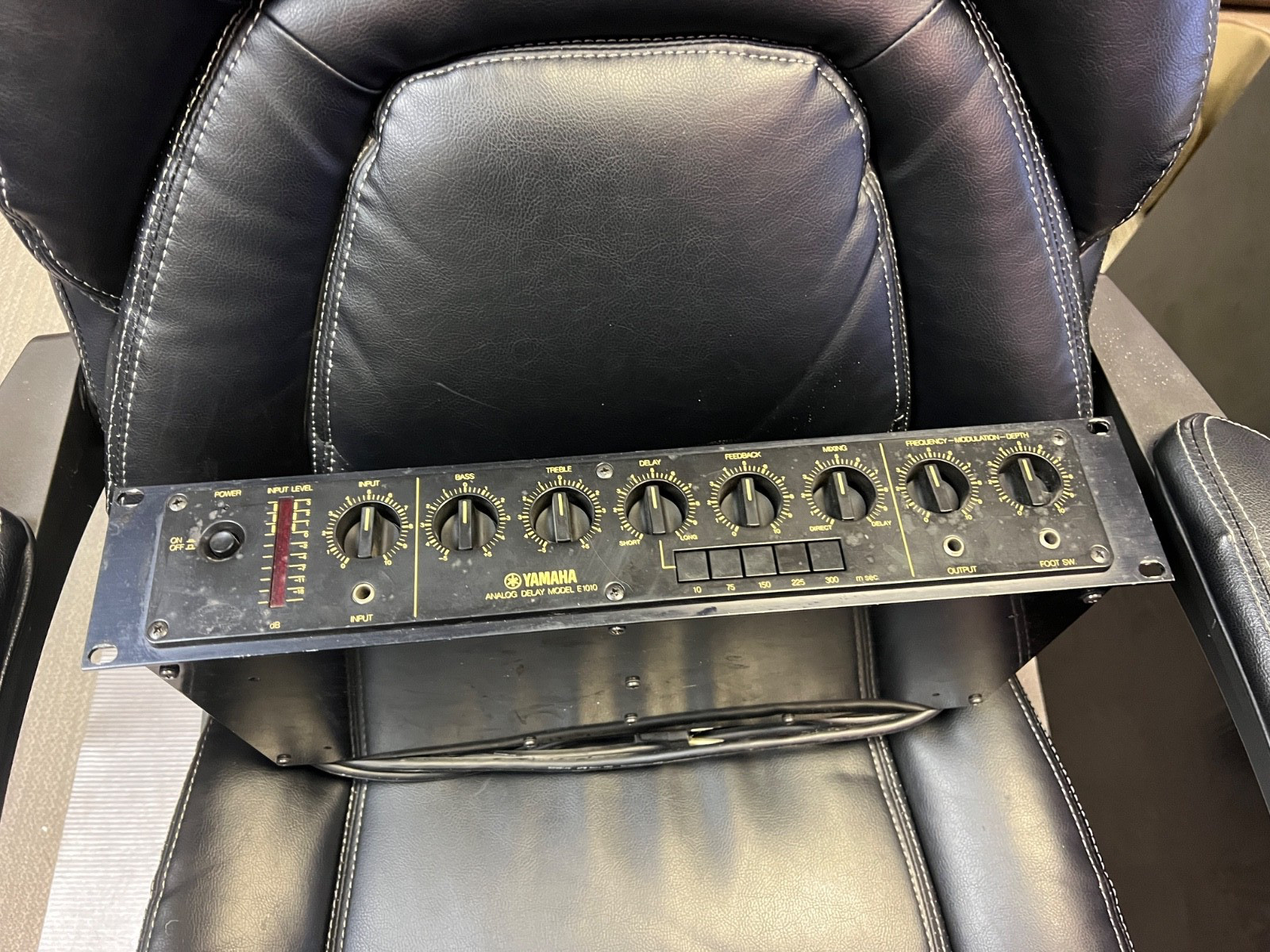 Yamaha E1010 Rackmount Analog Delay