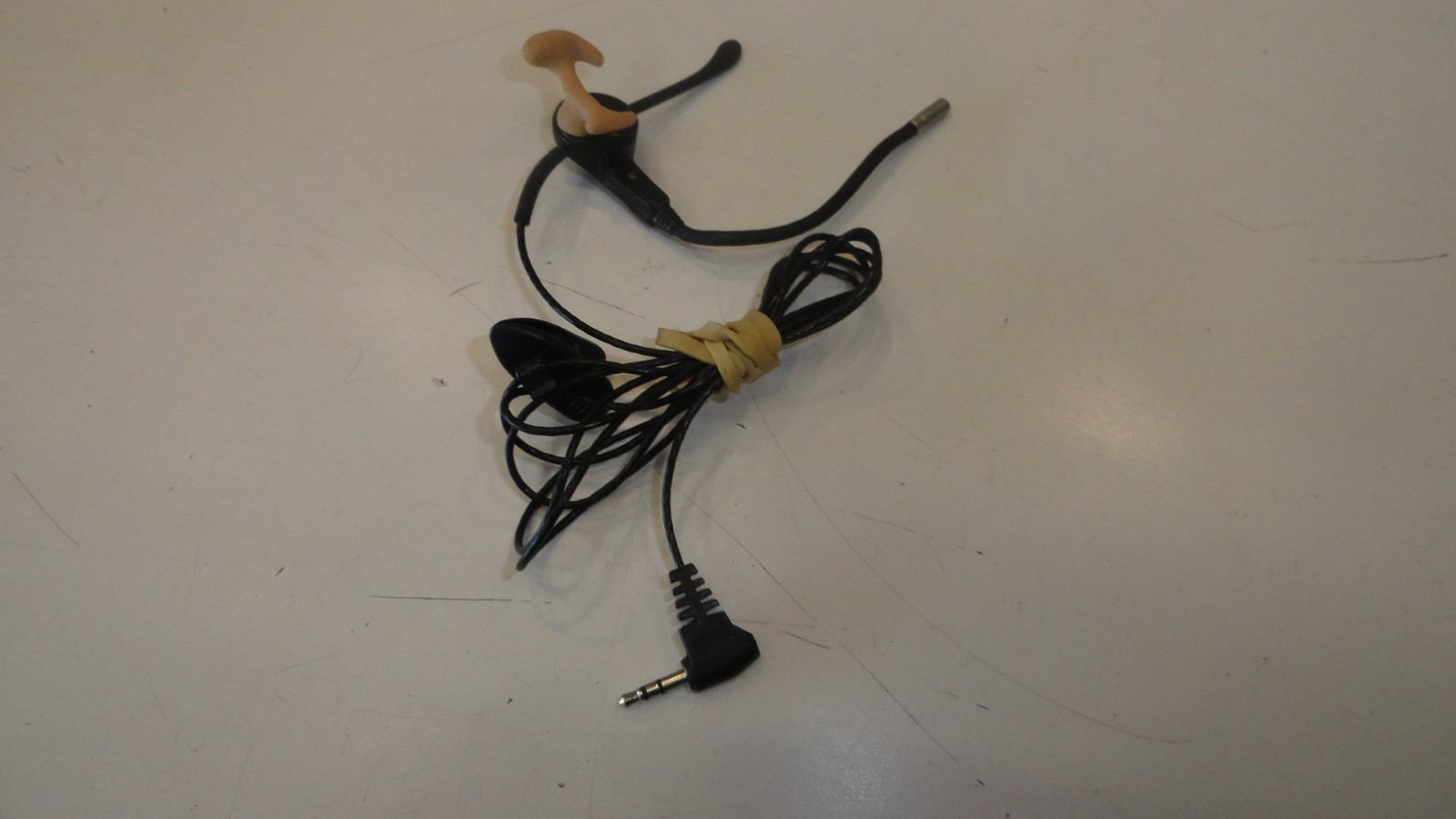 BB1: Phonak Lightweight Over Ear Wired Microphone Mic