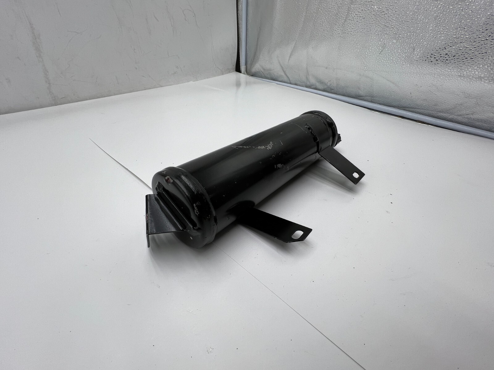 20D1513 AC Refrigerant Hose Accumulator Black