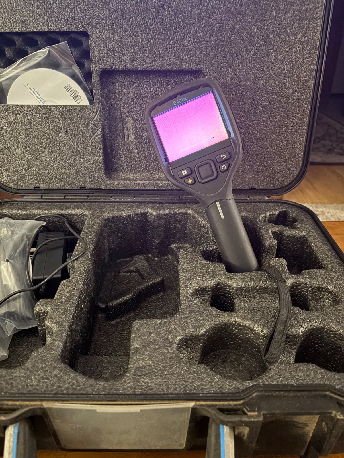 thermal infrared camera. E 40 bx. fLIR