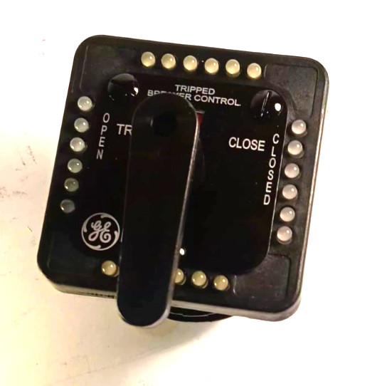 GE ITI 952438D-L4R120 Circuit Breaker Control Switch
